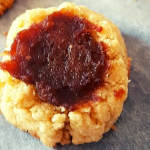Pepas con dulce de dátiles